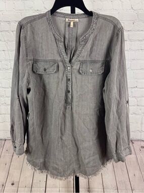 Hester & Orchard Tencel Button Split Neck Fringe Top Gray Size Large